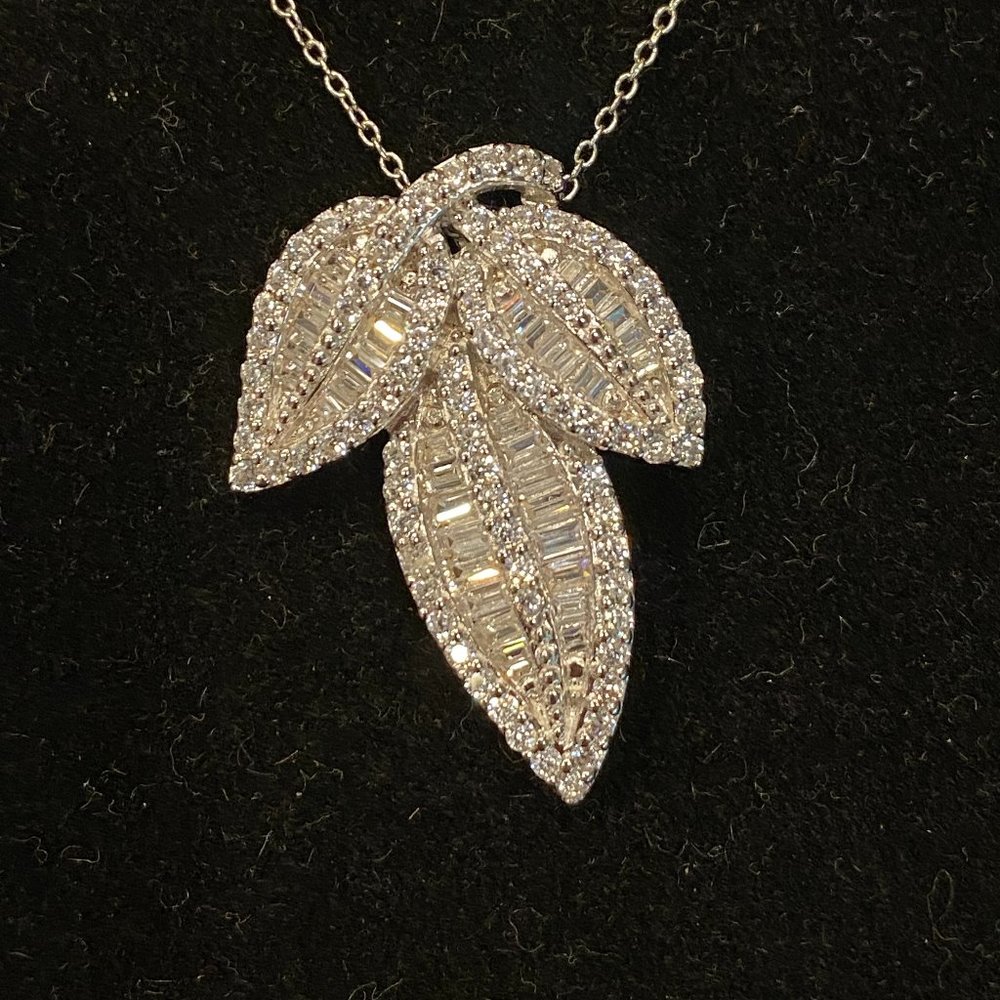 Bella Luce 5.0 TCW Rhodium Plated Silver Leaf pendant w/ 18 in chain